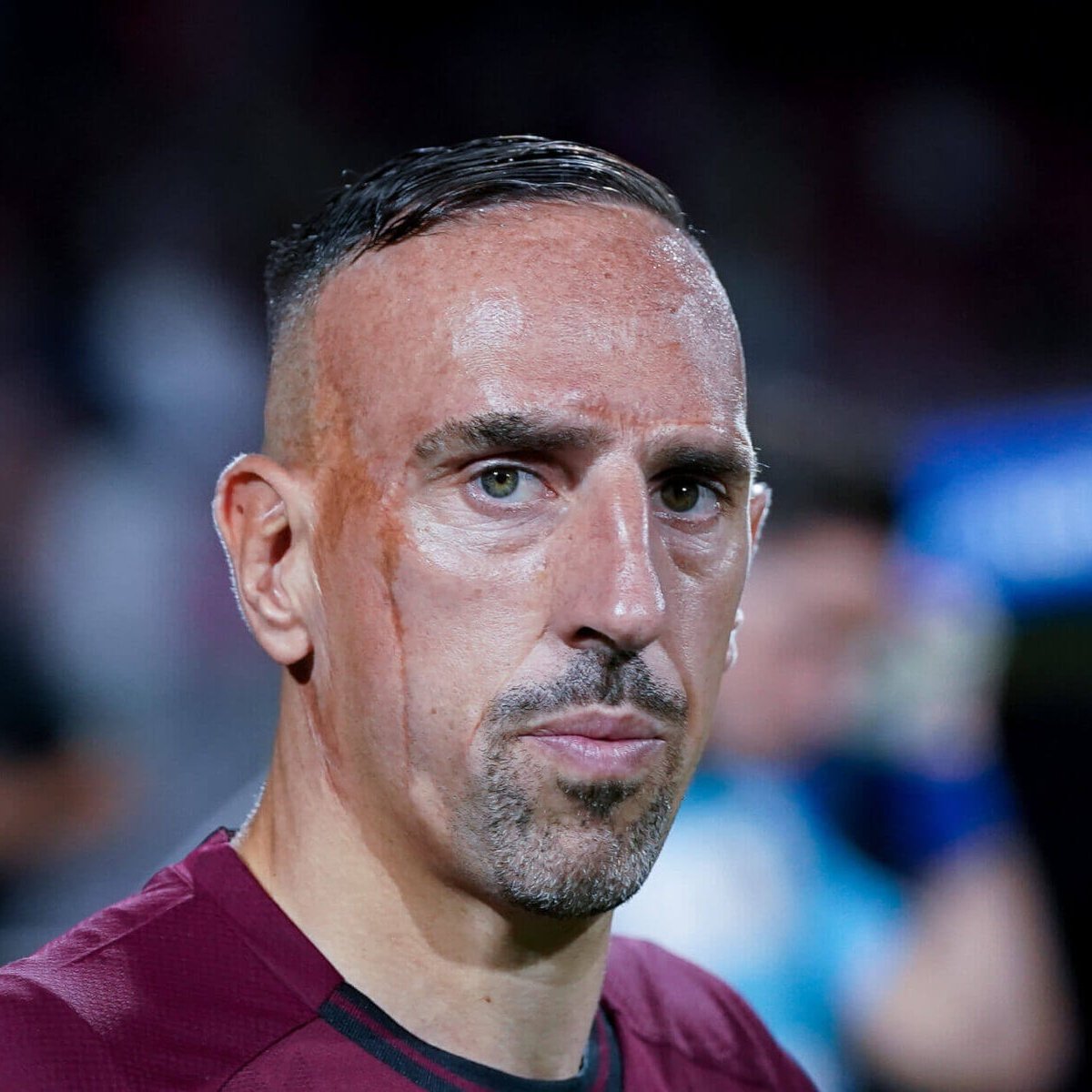 bpthaber's tweet image. Epstein dosyalarında eski futbolcu Franck Ribery'nin de adı geçiyor.

— Mağdurun ifadesine göre Ribery'nin kendisini dövmeye çalıştığı ve polislerin buna engel olduğu, Ribery'nin 14 yaşındaki kız çocuklarının kendisine getirilmesini istediği belirtiliyor.