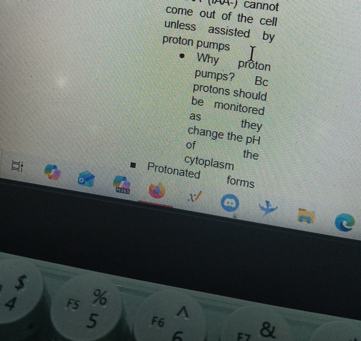 WispyStudies's tweet photo. studying late at night bc I didn't study last weekend grrr https://t.co/ECnI4RsEm4