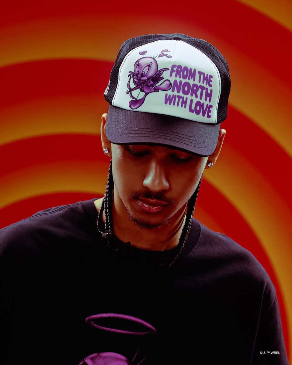 JustFreshKicks's tweet photo. OVO x Looney Tunes 🐰💜

🗓️ February 13th https://t.co/PDphisKLZc