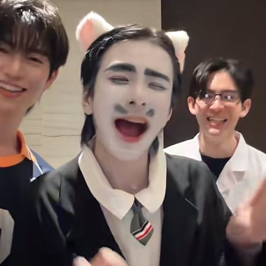 ppordorrr's tweet image. เส้ปลูก555454665554 แม่ขอเวลาตั้งสติ #savewrg

DMD UP TO U PARTY 2026
#DMDNEWYEARPARTY2026