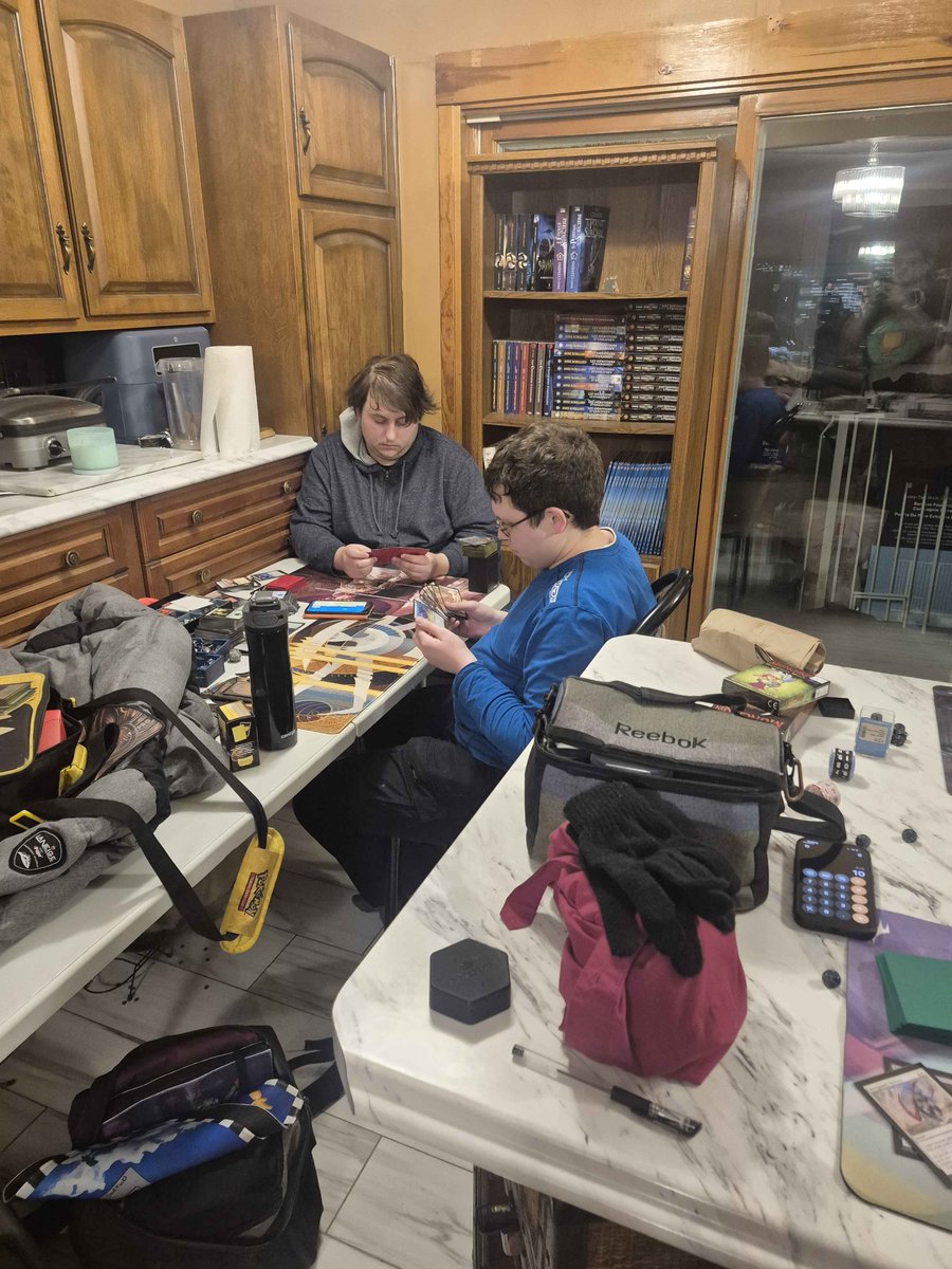 LRDM07's tweet image. le 23 Janvier avait lieu la première Draft MTG entre notre division !!! 10 Joueurs sur place !!! Merci a toute l'équipe d'avoir participé !