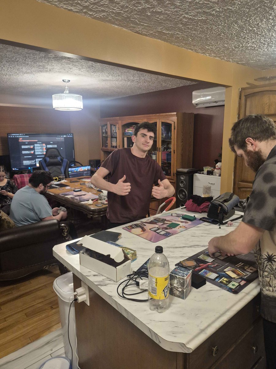 LRDM07's tweet image. le 23 Janvier avait lieu la première Draft MTG entre notre division !!! 10 Joueurs sur place !!! Merci a toute l'équipe d'avoir participé !