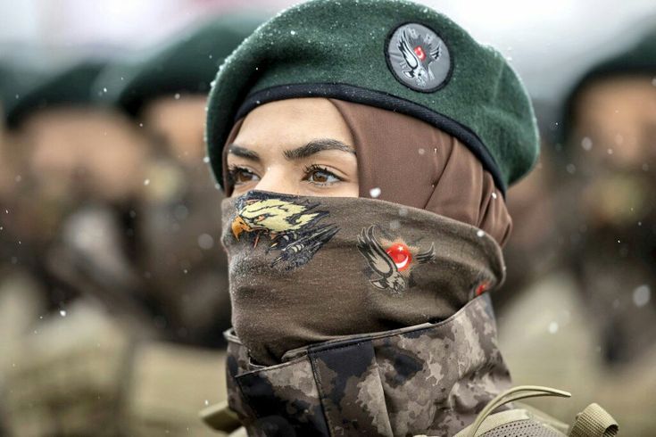 Burası İslam Ülkesi Seve Seve olmasada Silke Silke Alışacaksınız Bu Görüntülere..

Elhamdülillah ☝️ Analar Evlat Doğurmuş