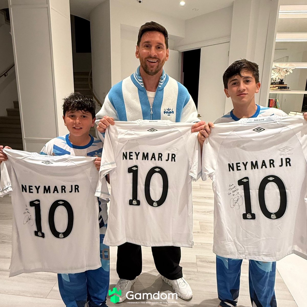 The friendship of Messi and Neymar ❤️🇦🇷🇧🇷