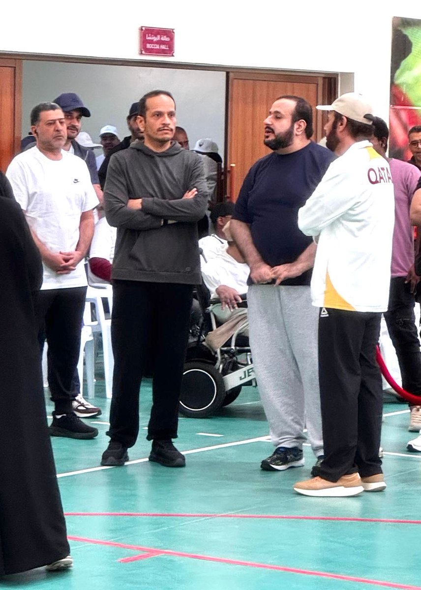 تشرفت بمشاركتي من خلال المركز القطري الثقافي للمكفوفين في تعريف معالي الشيخ محمد بن عبدالرحمن آل ثاني رئيس مجلس الوزراء برياضة كرة الهدف، ضمن أنشطة الاتحاد القطري لرياضة ذوي الاحتياجات الخاصة، دعمًا للرياضة الشاملة.
#اليوم_الرياضي_الدولة #اخترت_الرياضة #كرة_الهدف