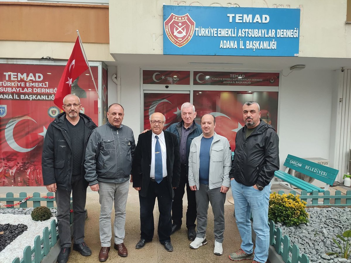 Bugün derneğimizi ziyarete gelen değerli üyemiz Özel Gültekin'e teşekkür ederiz. Sağlıklı bir yaşam diliyoruz.