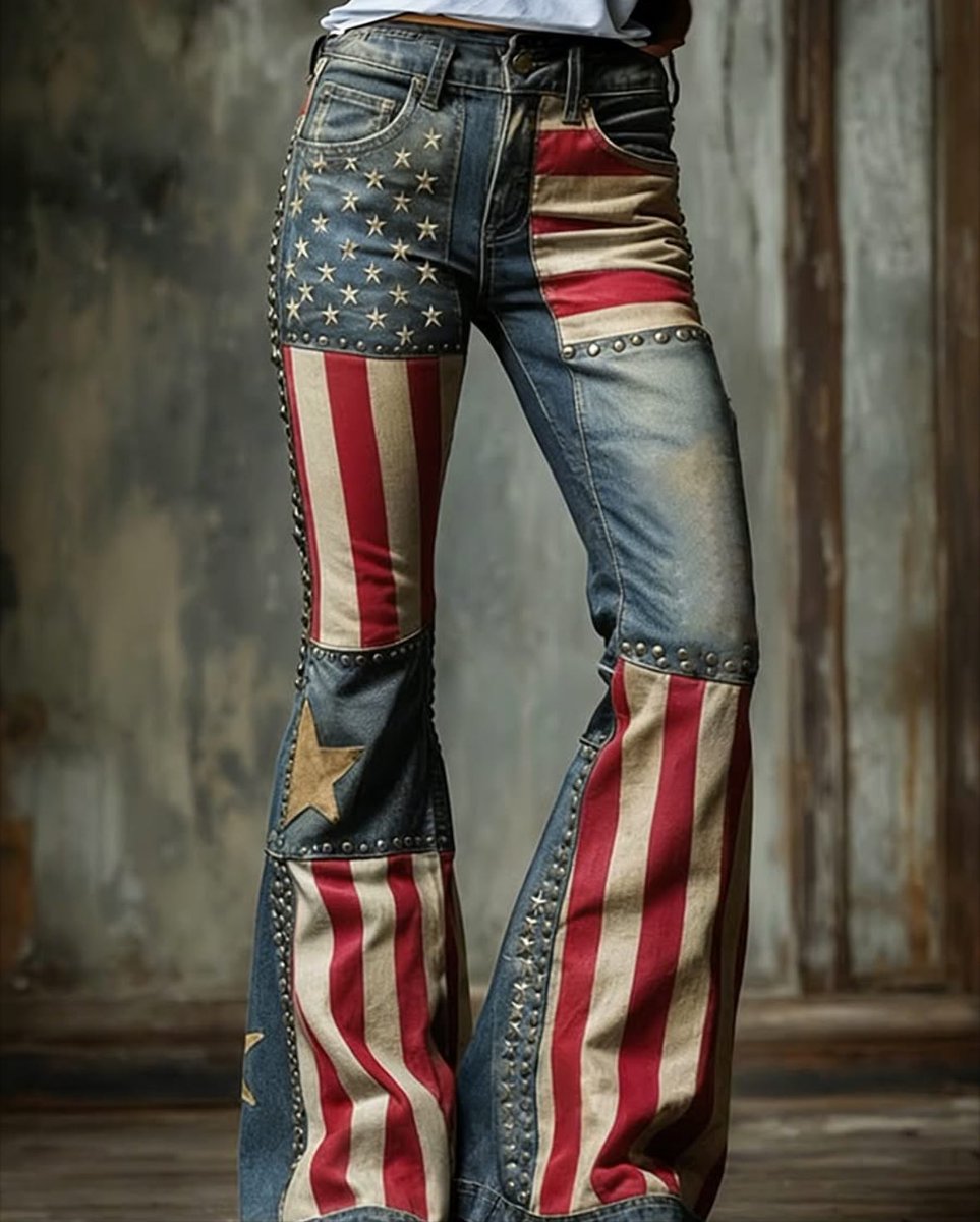 ZitoSalena's tweet image. In 1976 it's hard to describe how "in" it was to wear red, white &amp;amp; blue clothing for the bicentennial--I had the coolest jeans from a Simplicity pattern I made myself that look similar to the jeans on the left.
Which makes me want to buy the ones on the right even tho I know I'm…