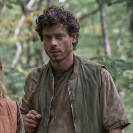 Franconfan's tweet image. long live the curls!!!!!