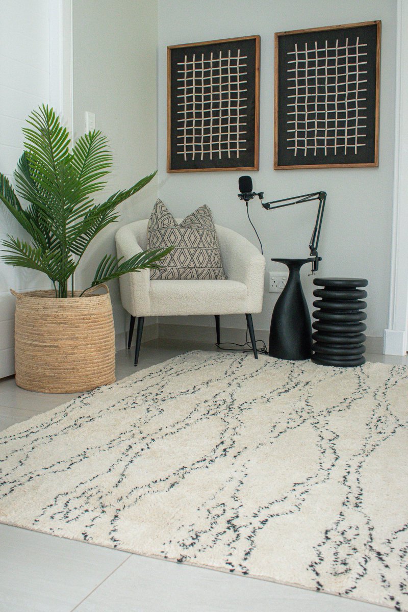 ZArchitecture's tweet image. Thoughtful interiors create room for meaningful conversations.

This content creation &amp;amp; podcasting corner was designed to feel calm, considered, and on-brand.

#InteriorDesign
#InteriorStyling
#DesignedSpaces
#DesignWithIntention
#ModernInteriors
TimelessDesign