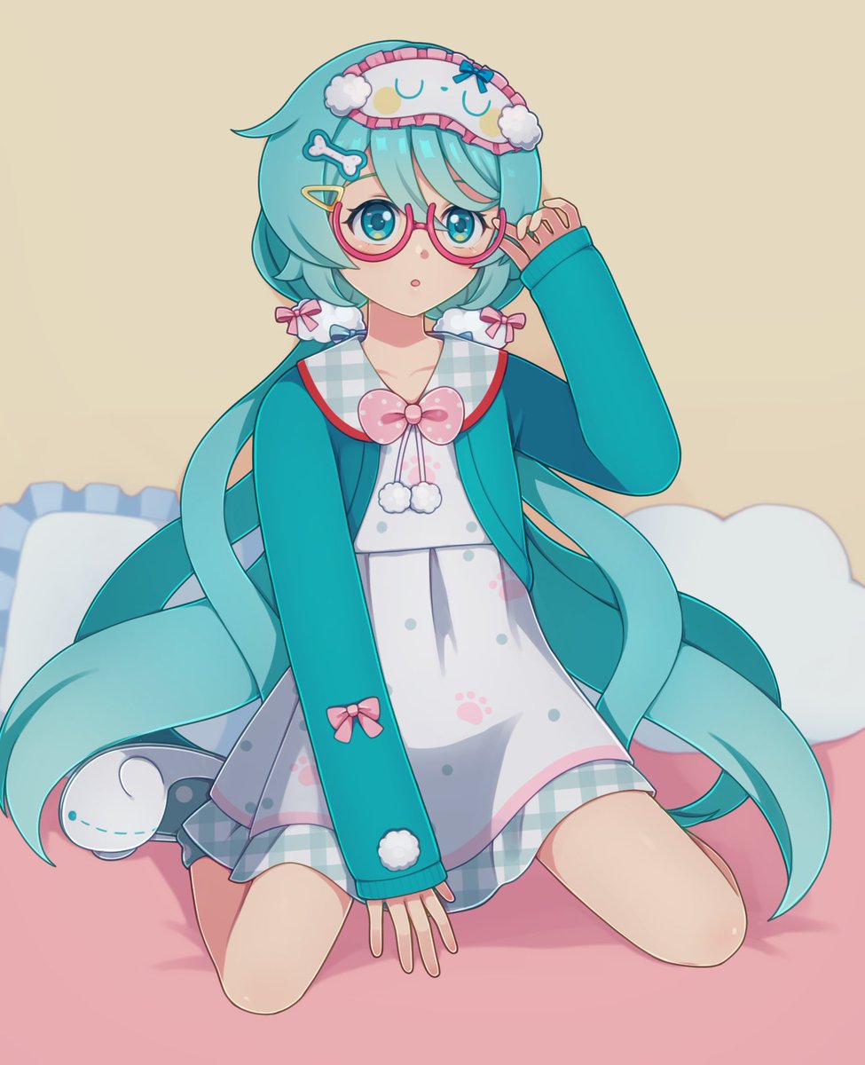 The loungewear Miku nendoroid is so cute! 💕