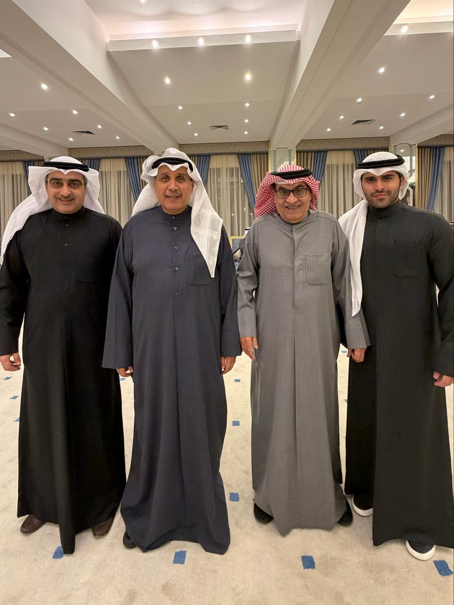 AlWawanPress's tweet photo. في ضيافة ديوان سلوى اليوم الثلاثاء.. أجواء مميزة بحضور #الشيخ_حمد_جابر_العلي
#اوبريت_ديرة_الخير https://t.co/UUYjVTsgjW