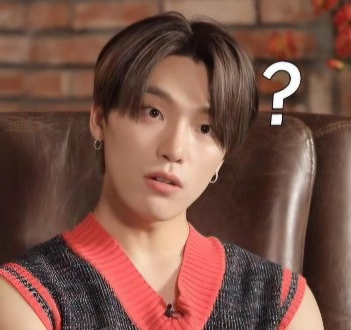 02/11 Birthday twins 🫶🏻🫶🏻

#Chapter29WithROSÉ
#EyesOfLove_DinoDay