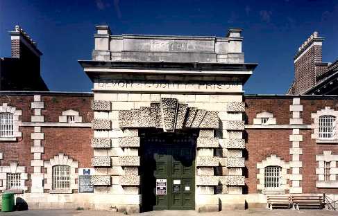 North and West Devon Police tweet media