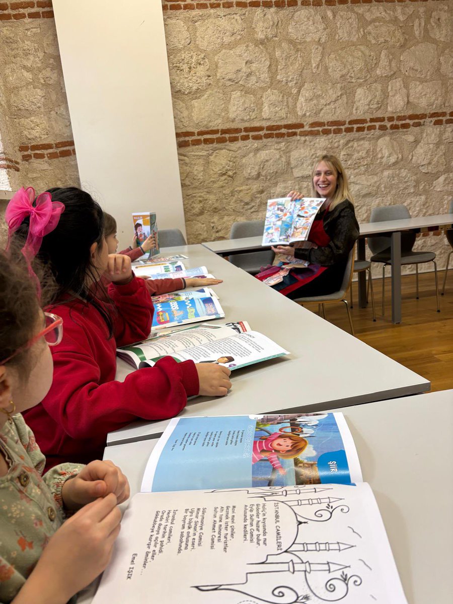 imemtemelegitim's tweet photo. İstanbul İl Millî Eğitim Müdürlüğü tarafından hazırlanan Keşfet İstanbul Okul Öncesi Dergisi’nin “Sokaklar” sayısı öyküsü, Rami Kütüphanesi’nde çocuklarla buluştu.@tcmeb @Yusuf__Tekin @istanbulilmem @MucahitYentur https://t.co/SxiJr996zh