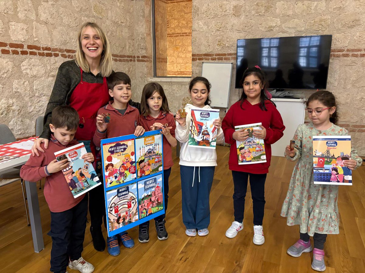 İstanbul İl Millî Eğitim Müdürlüğü tarafından hazırlanan Keşfet İstanbul Okul Öncesi Dergisi’nin “Sokaklar” sayısı öyküsü, Rami Kütüphanesi’nde çocuklarla buluştu.<a href="/tcmeb/">Millî Eğitim Bakanlığı</a> <a href="/Yusuf__Tekin/">Yusuf Tekin</a> <a href="/istanbulilmem/">İstanbul İl Millî Eğitim Müdürlüğü</a> <a href="/MucahitYentur/">Murat Mücahit Yentür</a>