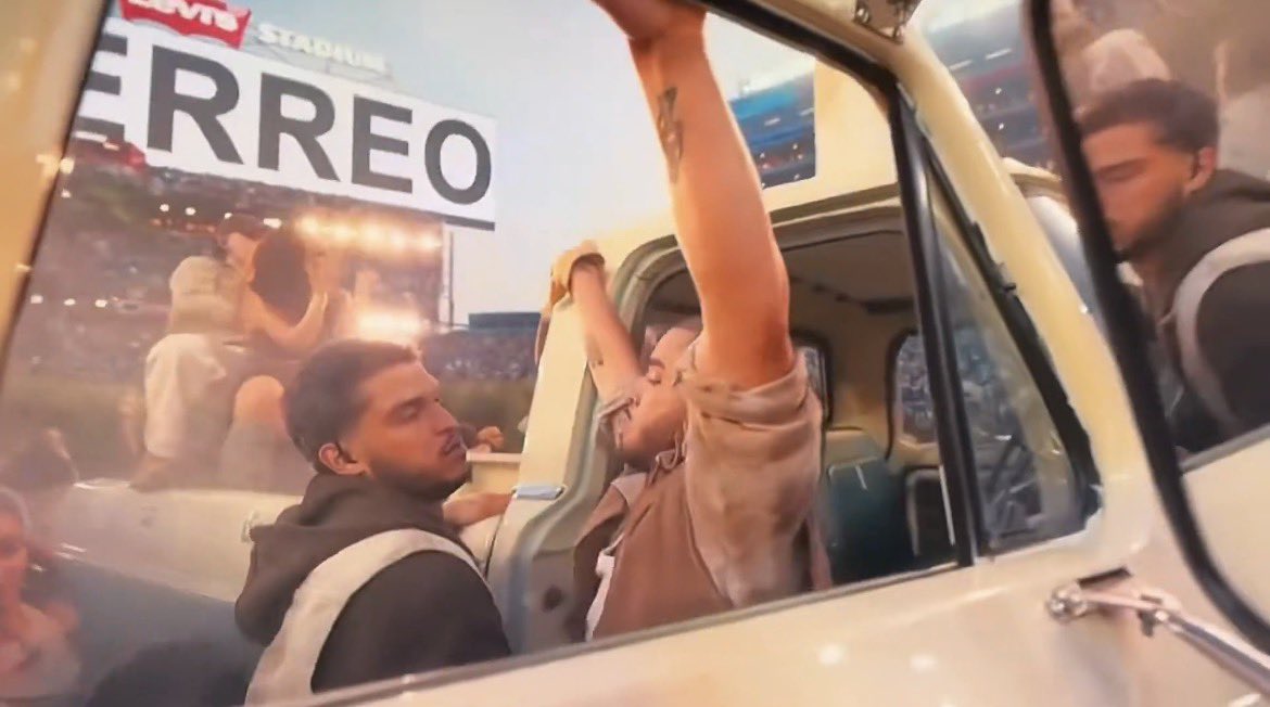 Orangutang Mane tweet media