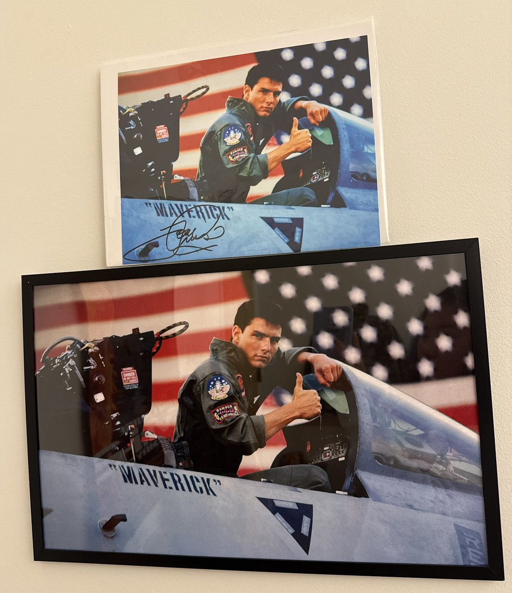 icedkazansky's tweet image. girl who got a signed copy of this maverick pic for her birthday… feeling #normal