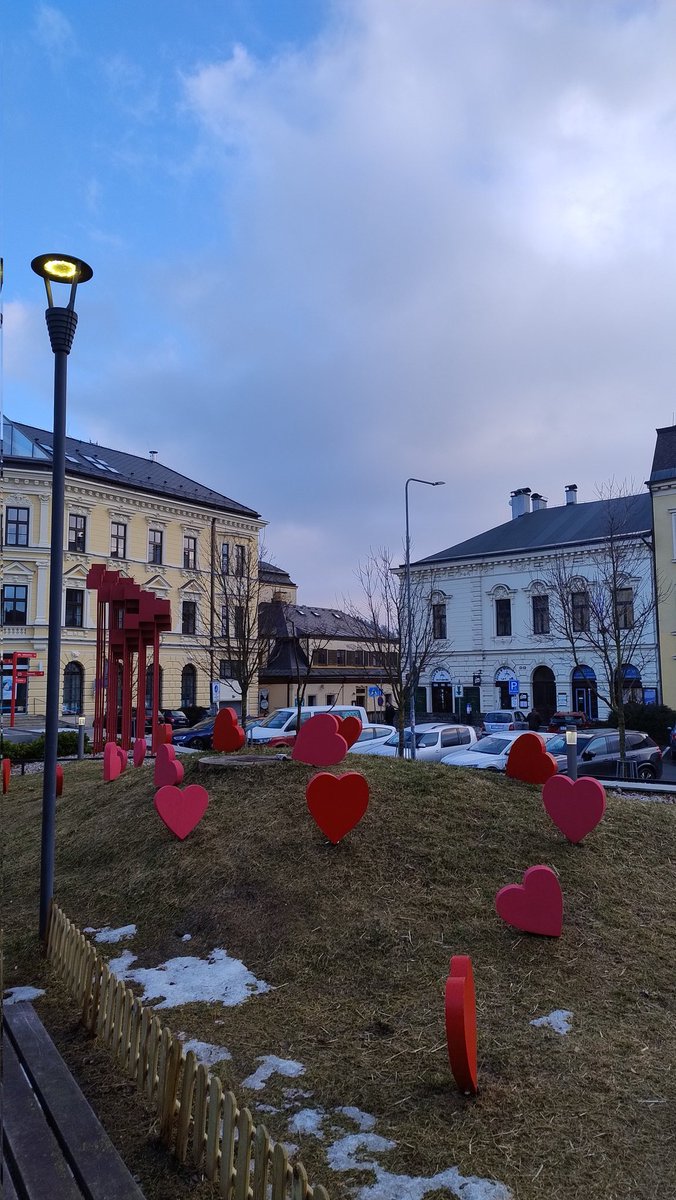 Jablonecak30362's tweet photo. Nechci vám nic naznačovat, ale v sobotu je Valentýn. Není zač. 😉😍♥️
#JablonecNadNisou
#Valentyn
#ValentinesDay2026 https://t.co/EemcgMqU8m