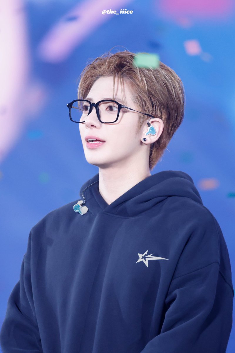 the_iiice's tweet photo. youTH🩶

#태현 #TAEHYUN 
#TOMORROW_X_TOGETHER 
#TXT_TOUR_ACTTOMORROW https://t.co/mE8PW1zibt