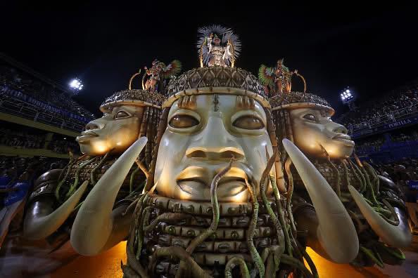 Edocentric_'s tweet photo. Benin artworks float, representing Oba Ohuan during the 2025 Rio de Janeiro carnival, Brazil 🇧🇷. 
Benin Kingdom, the heartbeat of art culture in Africa.... https://t.co/IkYaPSp8A9