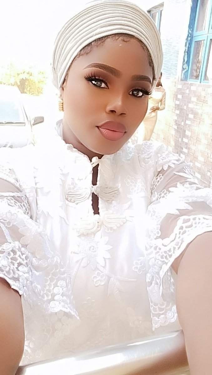We're so beautiful, proud Ondo girl.