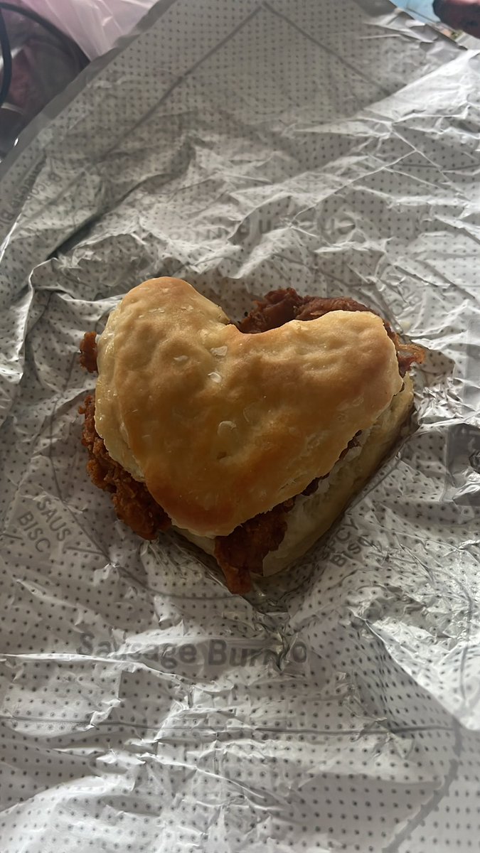 UCantBeMii's tweet photo. @ChickfilA The breakfast spicy chicken biscuit is my favorite go to. I’m loving the heart shaped biscuit. So, appropriate for Valentine’s Day! 🩷 Plus, my birthday is the day before on the 13th!! https://t.co/Qrjt29dE49