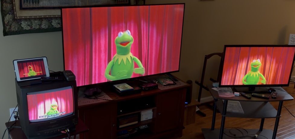 Watch and enjoy the Puppets on multiple displays. Laugh at the felt across many screens. And cry.