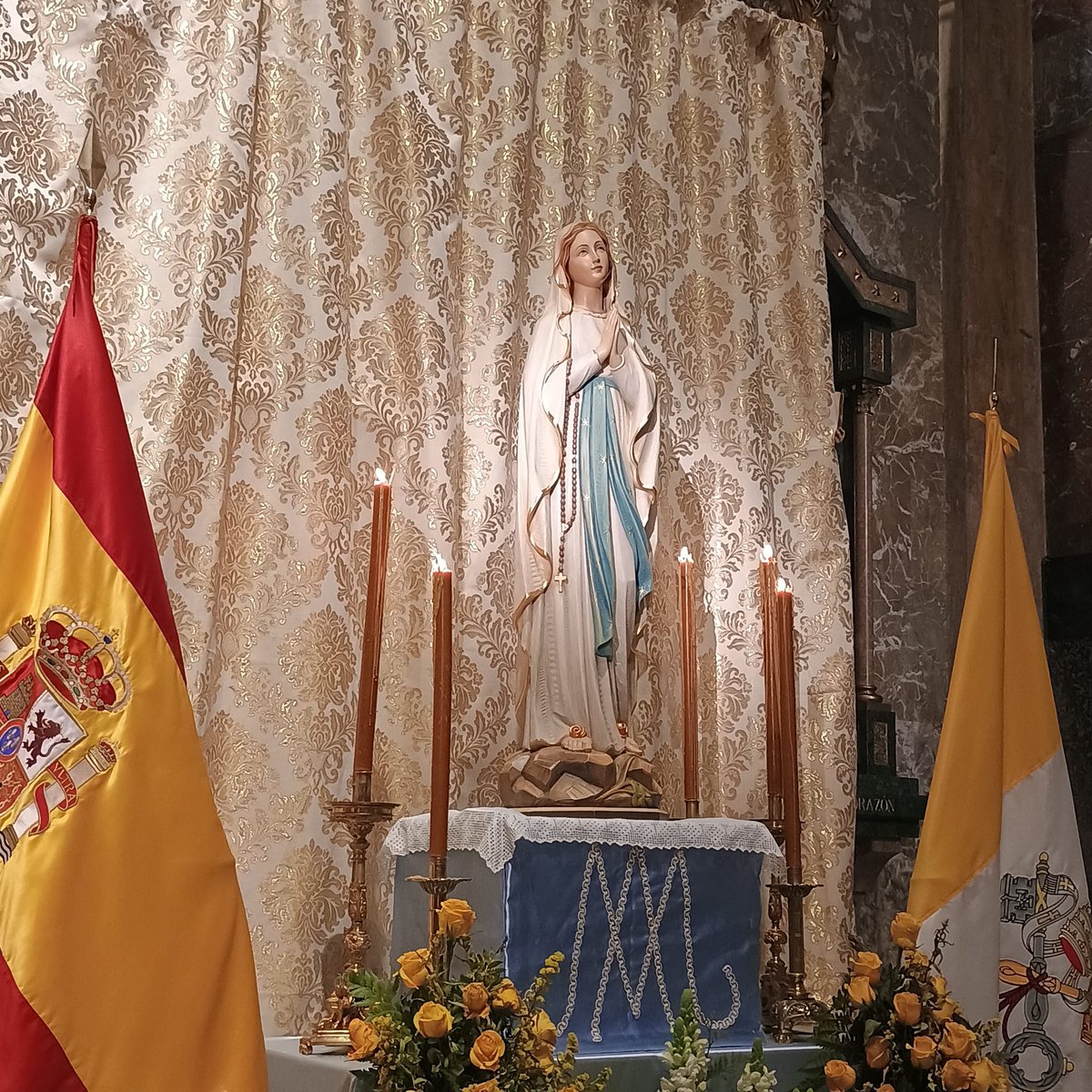 En la tarde de ayer acompañamos a los hermanos de la Hospitalidad de Nuestra Señora de Lourdes en su Novena.

Agradecemos el trato recibido.

#pilar26