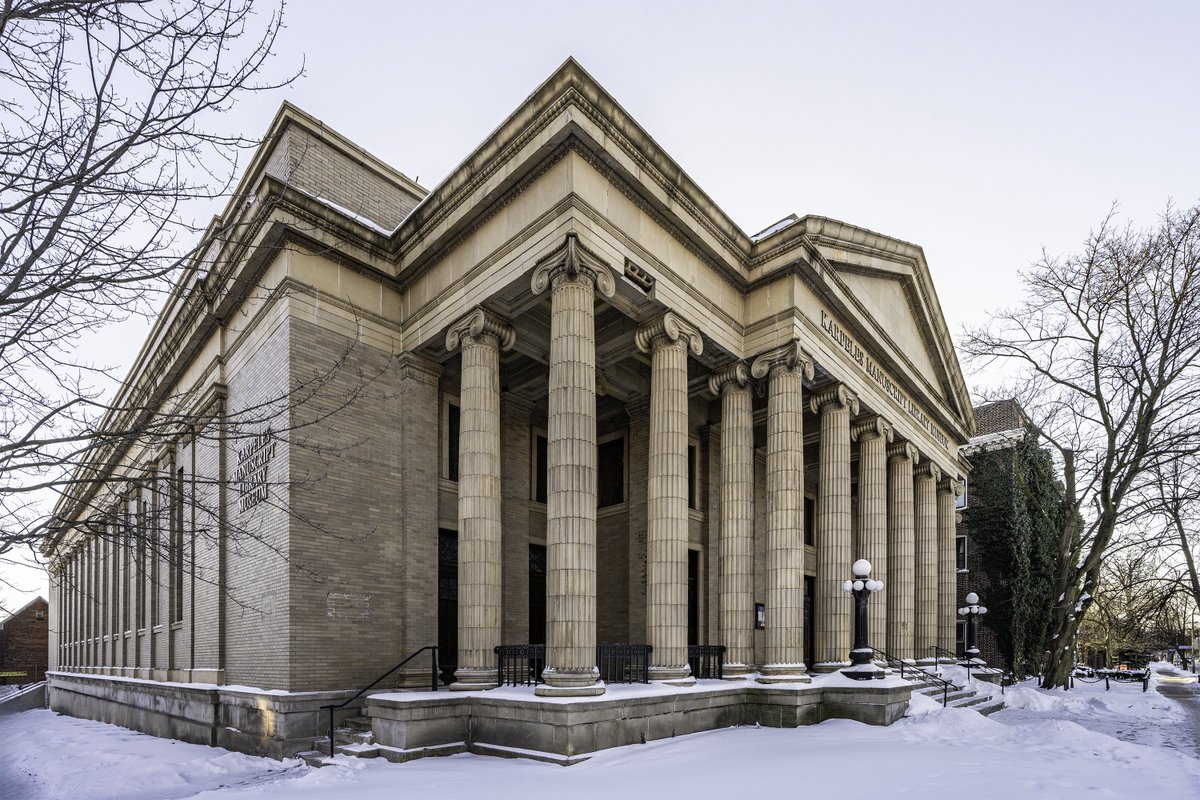 Zillow Gone Wild 🏡 tweet media