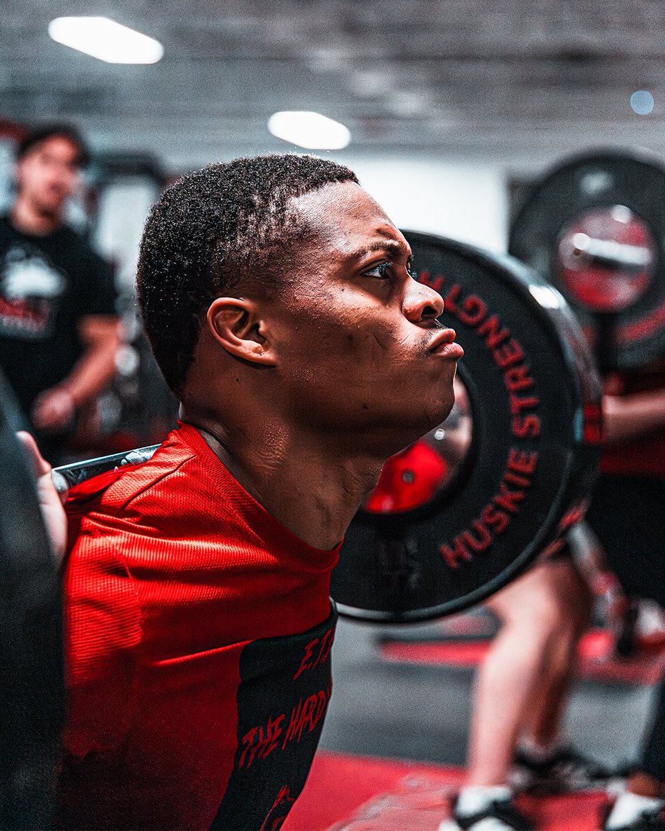 NIU_Football's tweet photo. 1-0 mentality. π
#EarnTheEDGE | #TheHardWay π€ποΈ https://t.co/YpWAYoZILh