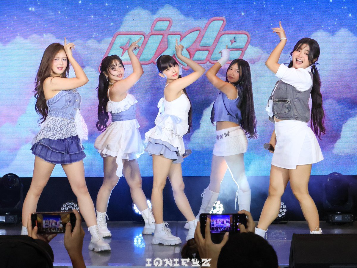 iONifYz's tweet image. [2026.01.30] PiX!E
《 Nakakalocal Bazaar Year 4: Tugtog Lokal 》
📍Estancia Mall
🐣🍣🐈‍⬛🍯🐚
#pixie #pixieph #Nakakalocal 
@pixieofficialph