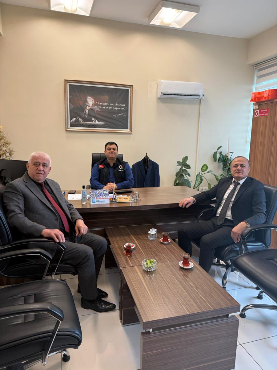Osmaniye İl Özel İdaresi Şube Müdürü Sayın Ahmet MERT beyi ziyaret ettim. Sayın Müdürümüze misafirperverliğinden dolayı çok teşekkür ederim.
