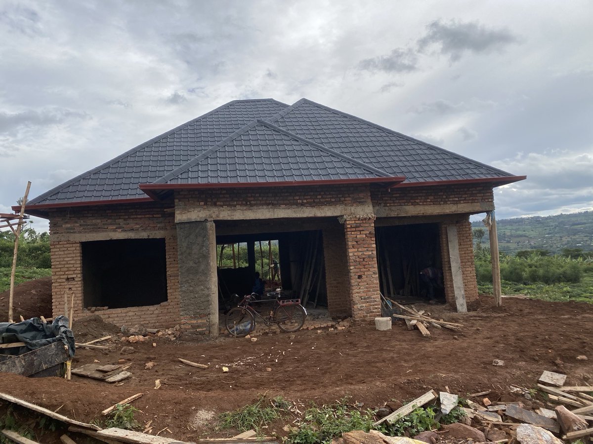 SHDRltd1's tweet photo. Our 1st sample is ready on 25M this promotion don’t take it for granted 
Buy it now 
House details 
#4 bedrooms 
#3 bath rooms 
#3 balconies
Open living room to dining and kitchen 
#UBWUGAMO Estate under ⁦@SHDRltd1⁩ https://t.co/m1yVq25W7i