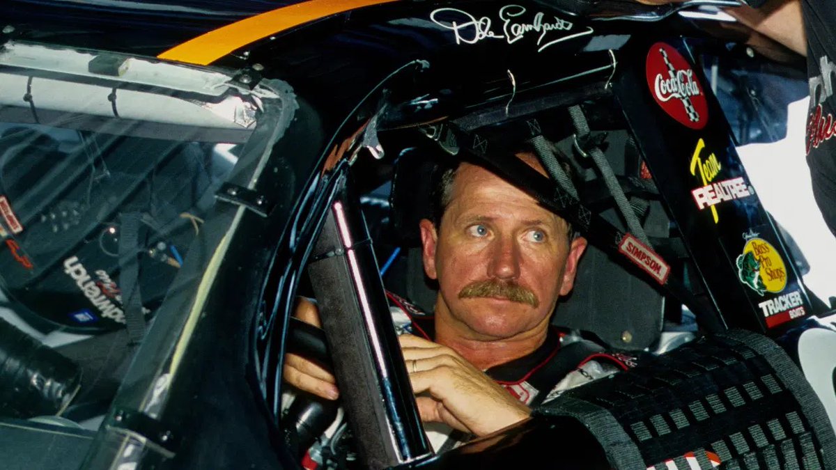 La semana que viene se cumplirán 25 años de la muerte de Dale Earnhardt 

Aún sigo viendo imágenes del accidente y me quedo pensando cómo pudo decirnos adiós en ese accidente y no en cualquiera de los anteriores…