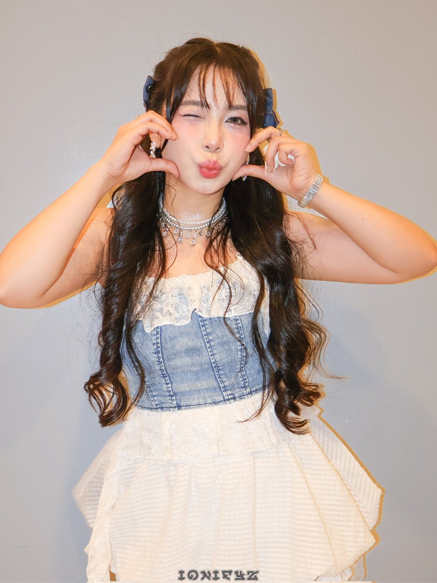 iONifYz's tweet image. [2026.01.30] PiX!E Pearl
《 Nakakalocal Bazaar Year 4: Tugtog Lokal 》
📍Estancia Mall
🐚
#pixieph #pixiepearl #pixieppopgroup #Nakakalocal
@_jinjooberry_