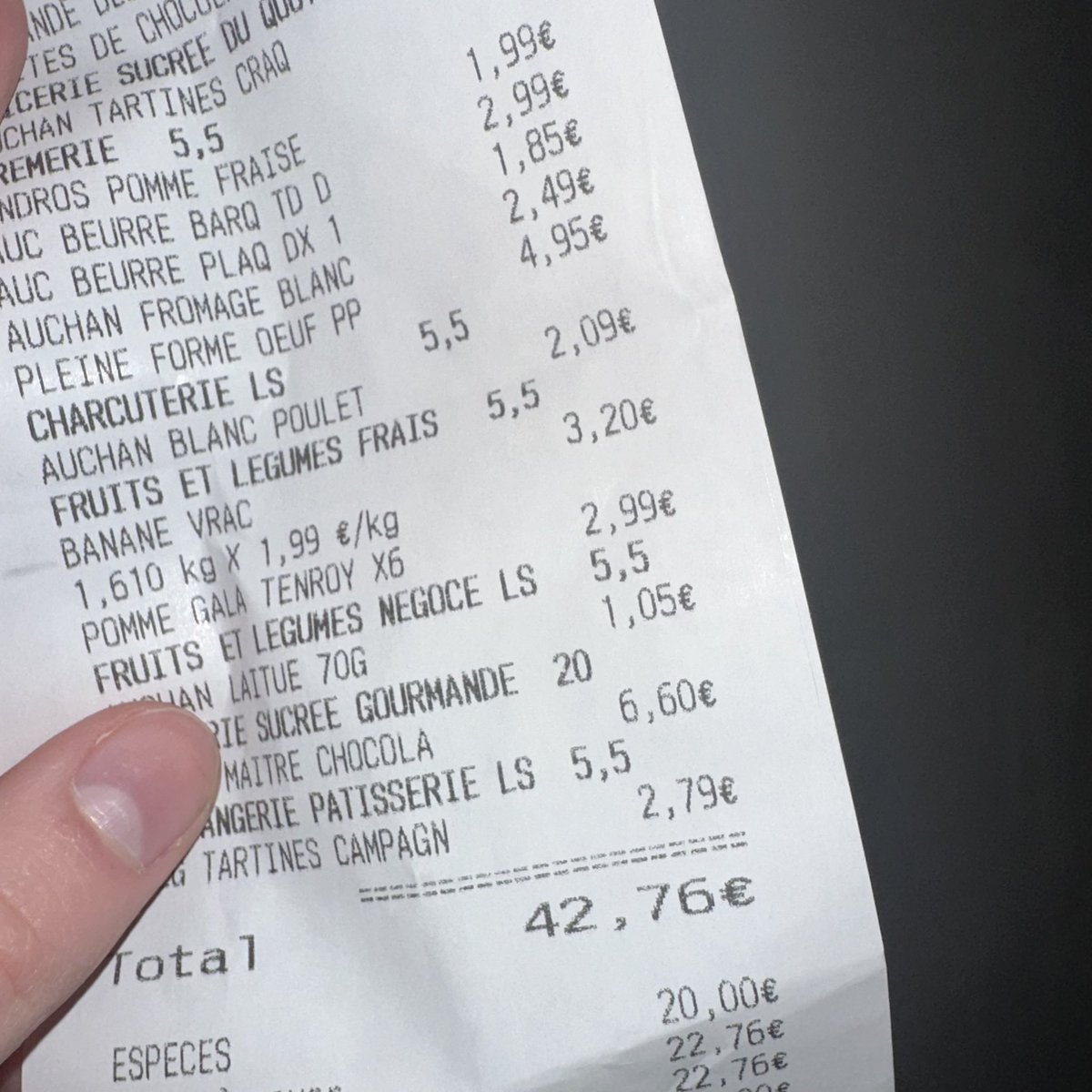 Léa 🍓 tweet media