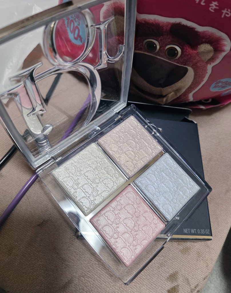 奮発してしまった…パケ大優勝すぎる(  ´ཫ`)✨