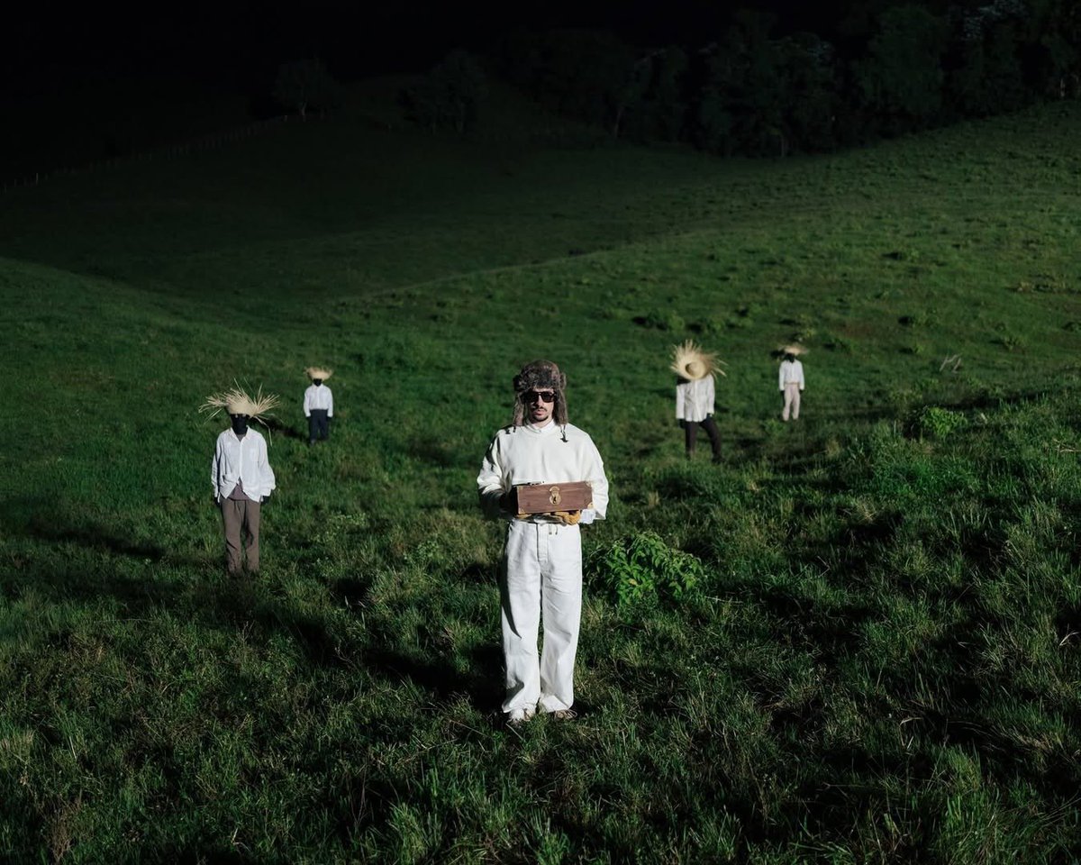 Eu não esqueço e nunca vou esquecer de quem já me zoou por gostar de música latina, vulgo Bad Bunny e Karol G. Hoje todo mundo quer amar eles né?