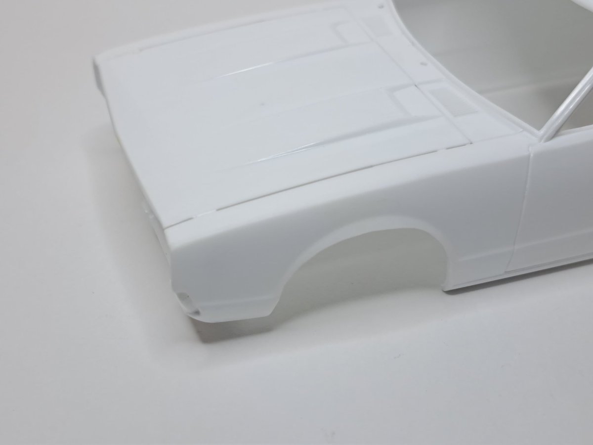 アオシマ 1/24 ワークスの鷹 ケンメリ 2Dr HT ワークス。ウィンカーの