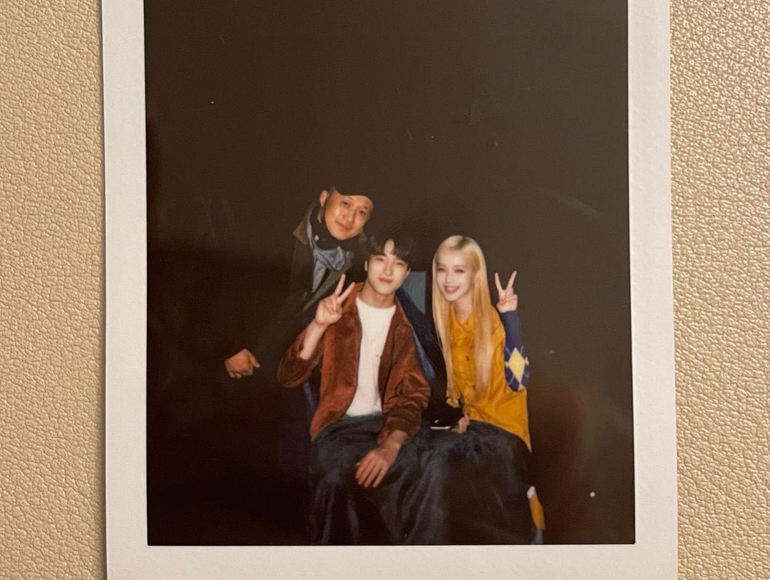 우주를줄게랑 당잠사 보면서 노정의랑 남다름 필모 봤는데
노정의 남다름 드라마 피노키오에서 아역으로 만나고
둘다 성인 돼서 7년만에 다시 만나 이런 사진 남긴 거 보고
언젠가 노정의랑 남다름 다시 같작해주시길 소취합니다...