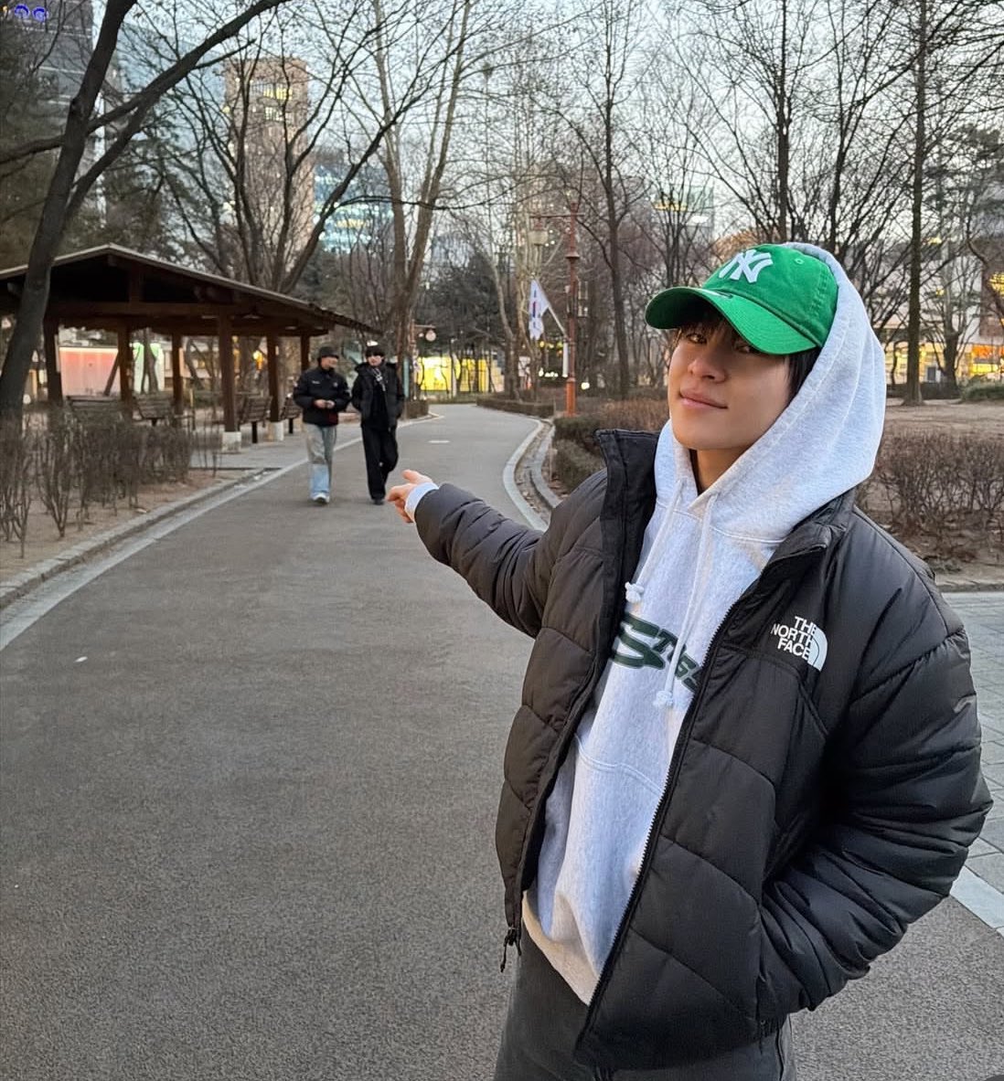 kimjongaa's tweet image. น่ารักจังเลยมาร์คชี้ๆไทยเอเดินเม้าแฟ่ดไรกันน้อ