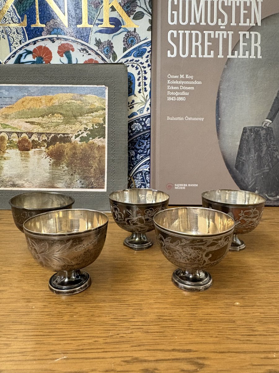 burakfilateli's tweet image. Lot No 37
5 Adet Gümüş Tuğralı Zarf

Karma Eserler Müzayedesi
15 Şubat Pazar, 17.00
onlineburak.com

#antique #antiqueobjects #vintage