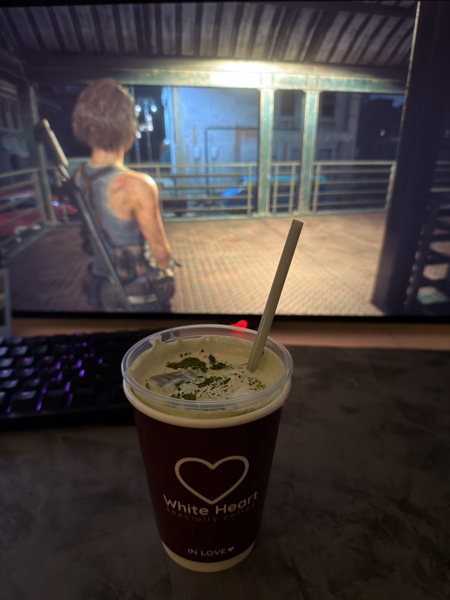 عصريات جميلة جداً 🩶