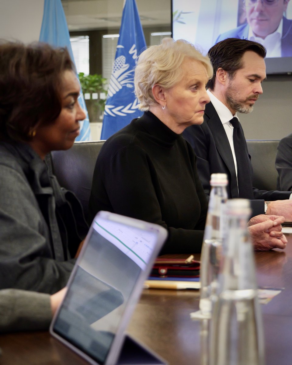 Cindy McCain tweet media