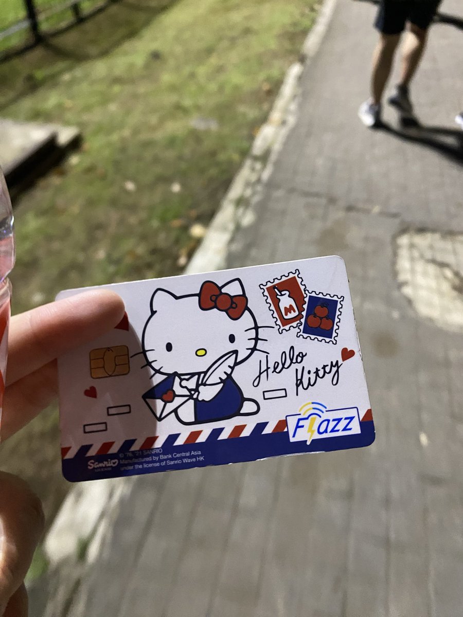 Hi! Kalo ada yang merasa kehilangan Flazz BCA Hello Kitty di GBK senayan bisa dm aku sebutin saldo/terakhir kali dipakai dimana yaa, thankyou