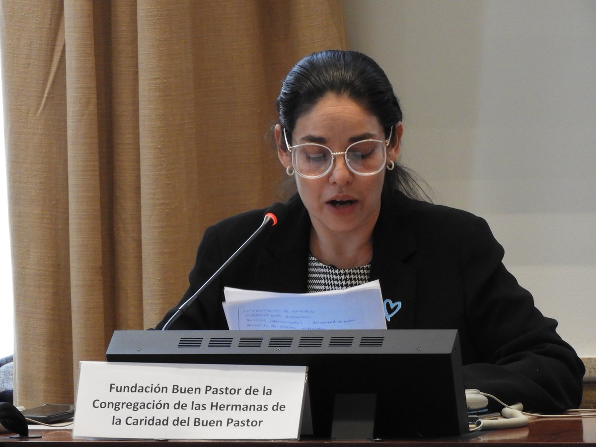 UPRinfo's tweet photo. 🇵🇾#PS52 @Mduranleite de @FBuenPastorPy habló sobre la trata de personas y violencia sexual y llamó a #Paraguay a implementar el Fondo Nacional de Trata, fortalecer la coordinación interinstitucional y garantizar acceso a la justicia y reparación integral para mujeres y #NNA. https://t.co/jSoqCayiOF