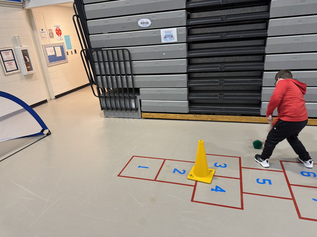 Burlington Elem. PE tweet media