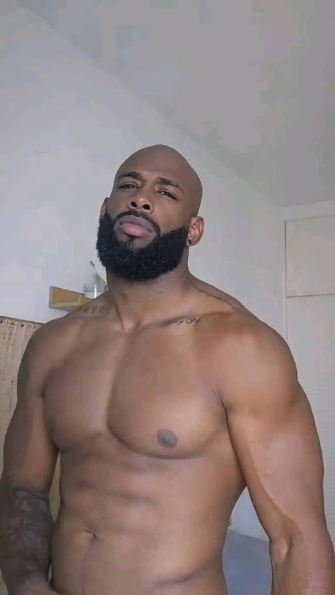 Julius Muscle (@juliusmuscle39) on Twitter photo 