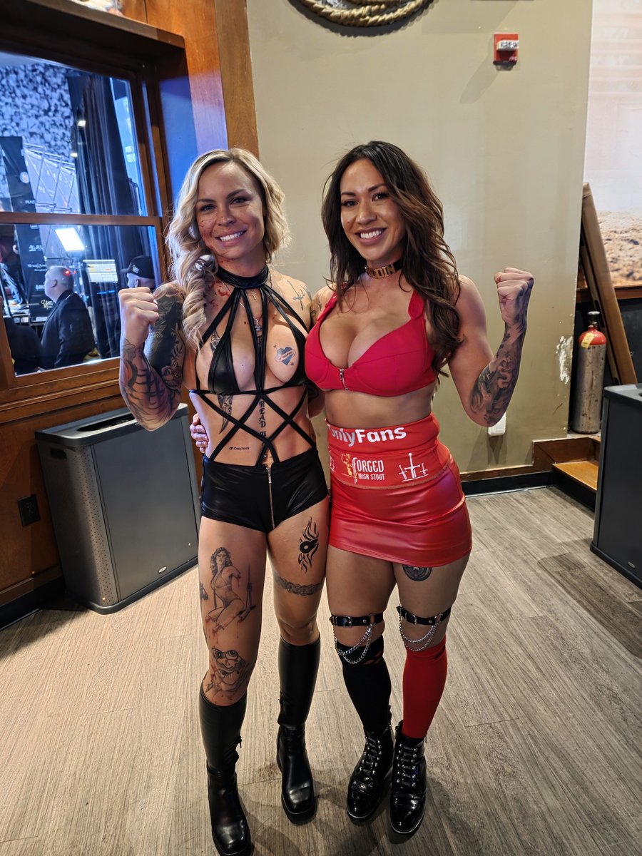 jademassonwong's tweet photo. With my opponent just before the Weigh-in 🔥🔥 https://t.co/NVOqDNmfmY