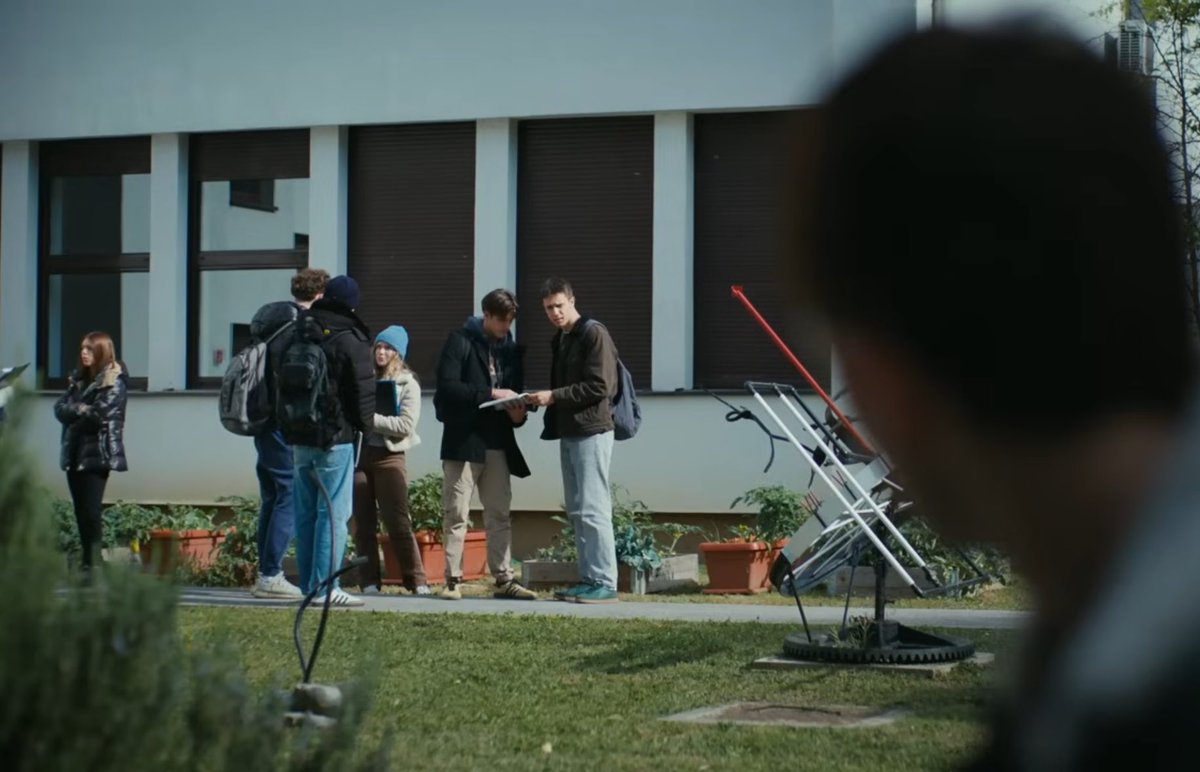 luvechoes's tweet image. This is the first time Lovro has held eye contact with Ivan oh the guy is MADDDDD #sramhr